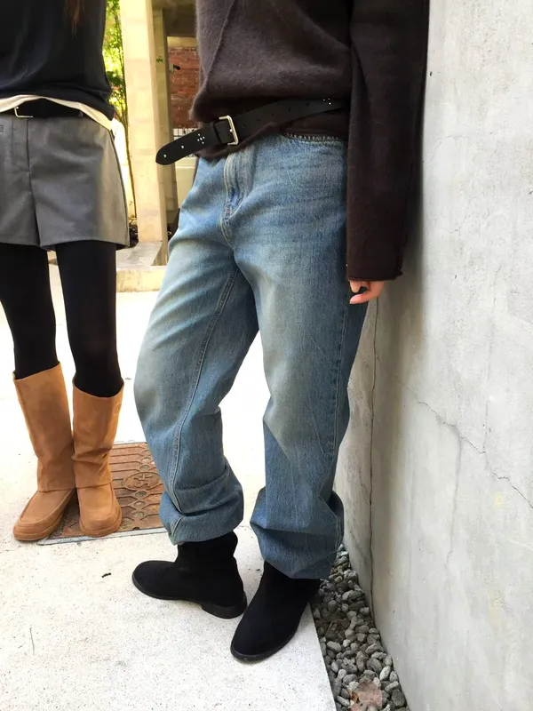 Fashionable Casual Denim Jeans - A Classic Versatile Style