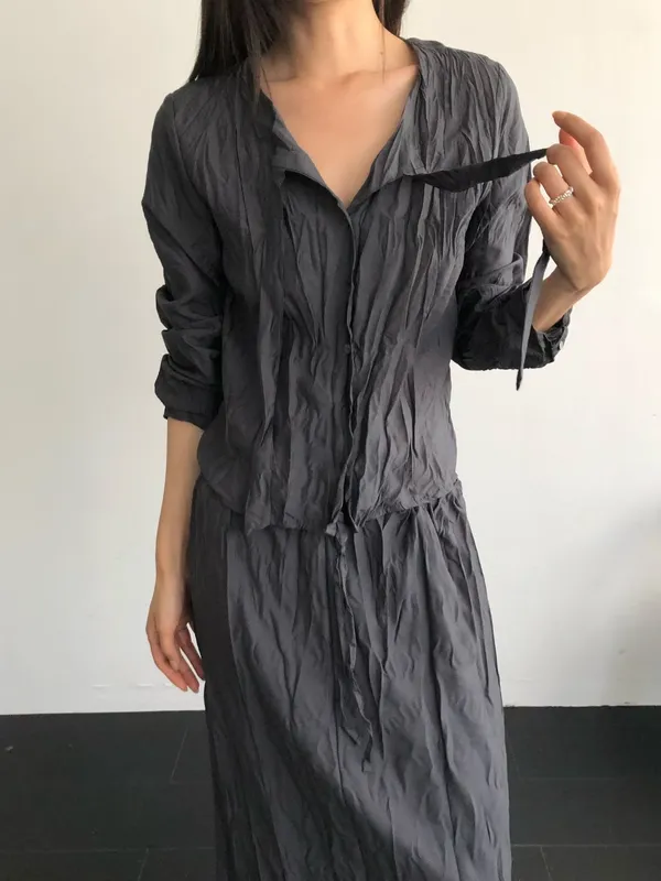 Lightweight and Breathable Shirt, Elegant and Fashionable