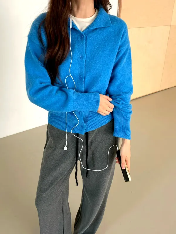 Áo khoác cardigan màu xanh thời trang cho nữ - Thoải mái và đa năng
