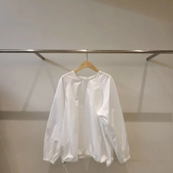 Minimalist White Women's Top, Lightweight and Breathable, Fashionable and Versatile