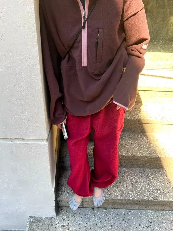 Fashionable Casual Women's Top, Comfortable and Warm, Perfect for Autumn and Winter Outfits