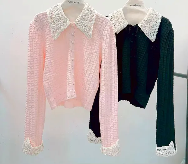 Lace Collar Knitted Top - Elegant and Fashionable