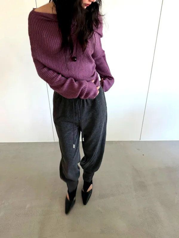 Stylish Purple Knit Sweater, Soft and Comfortable, Perfectly Paired with Casual Pants