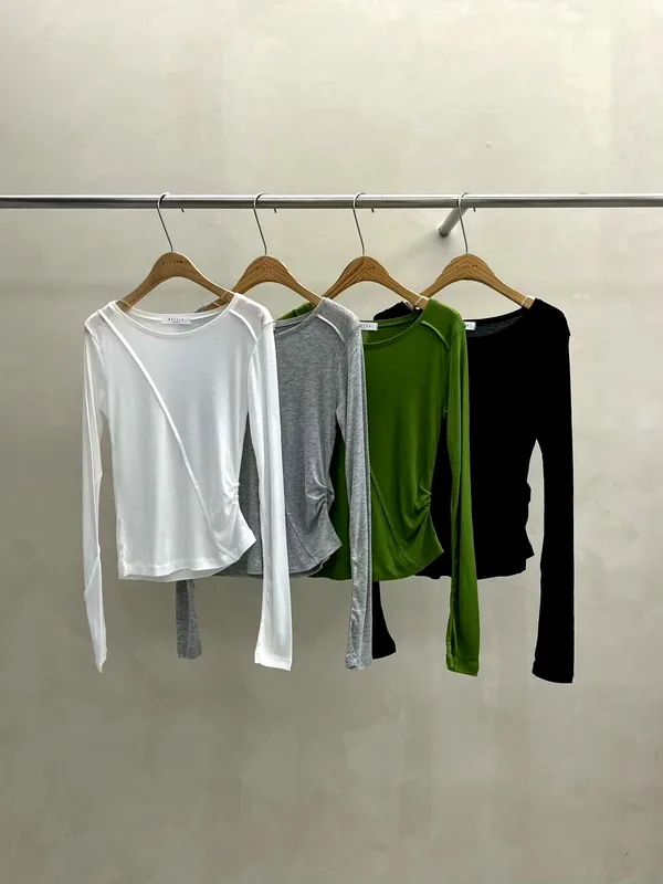 Stylish Versatile Women's Top, Comfortable Fabric for Various Occasions