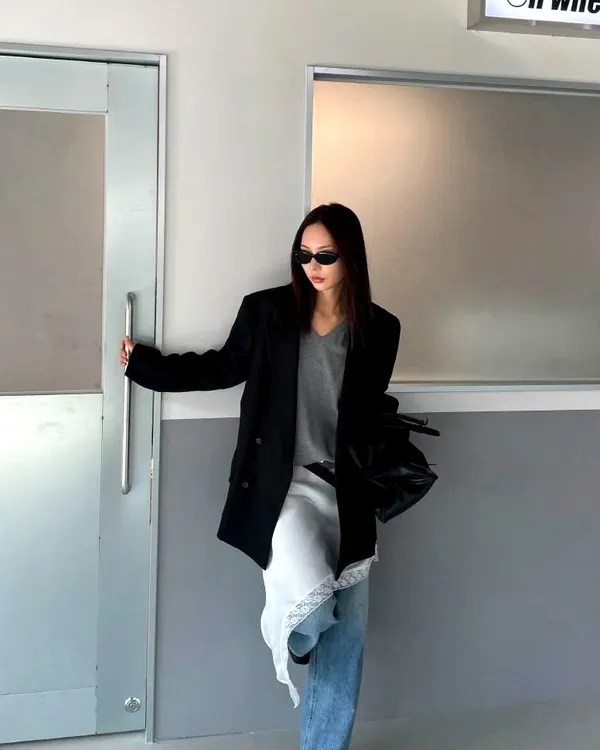 優雅氣質女裝西服外套，經典設計，適合多場合