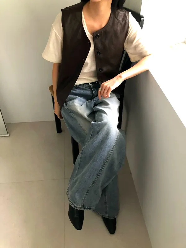 Stylish Women's Vest Jacket, Minimalist Versatile Design