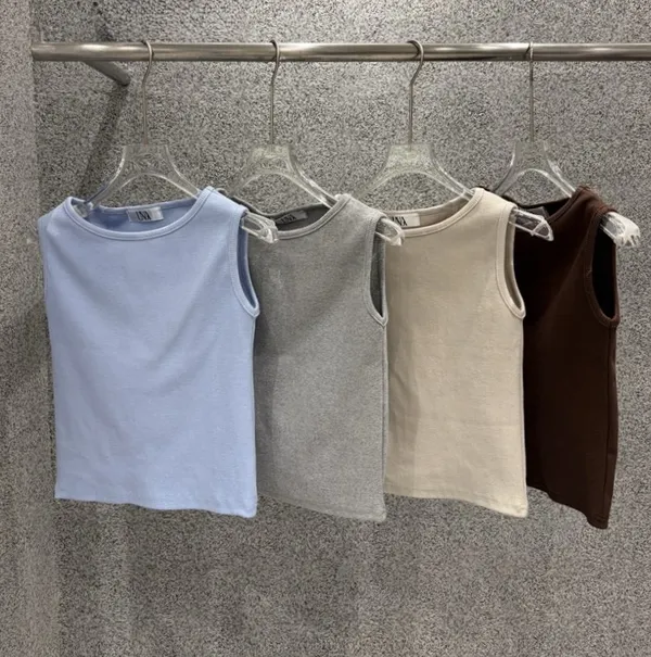 Minimalist Sleeveless T-Shirt, Perfect for Versatile Outfits