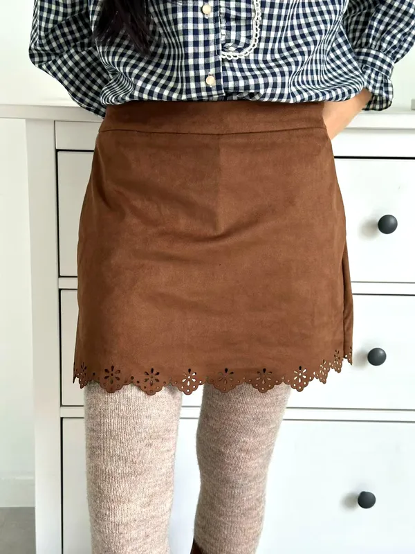 Stylish Casual Women's Skirt with Elegant Ruffled Edges