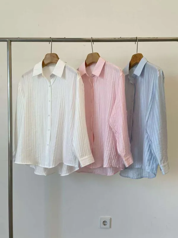 Fresh and Breathable Long Sleeve Shirt, Perfect for Spring and Summer Outfits