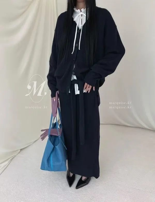 Elegant and Stylish Women's Outfit Set, Perfect for Any Occasion