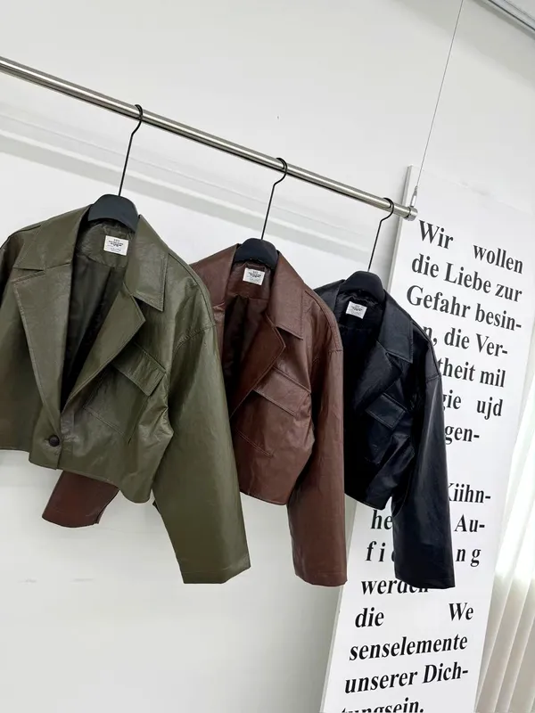 Stylish Women's Jacket, Elegant Slim Fit Design for Various Occasions