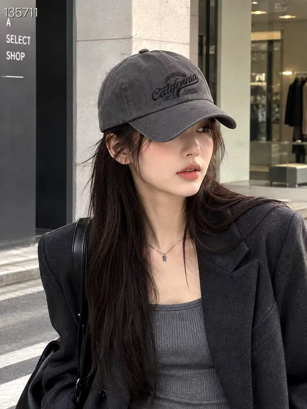 Fashion Casual Women's Hat with Classic Embroidery Design
