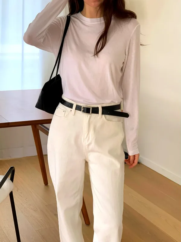 Minimalist Long Sleeve T-Shirt, Comfortable and Versatile