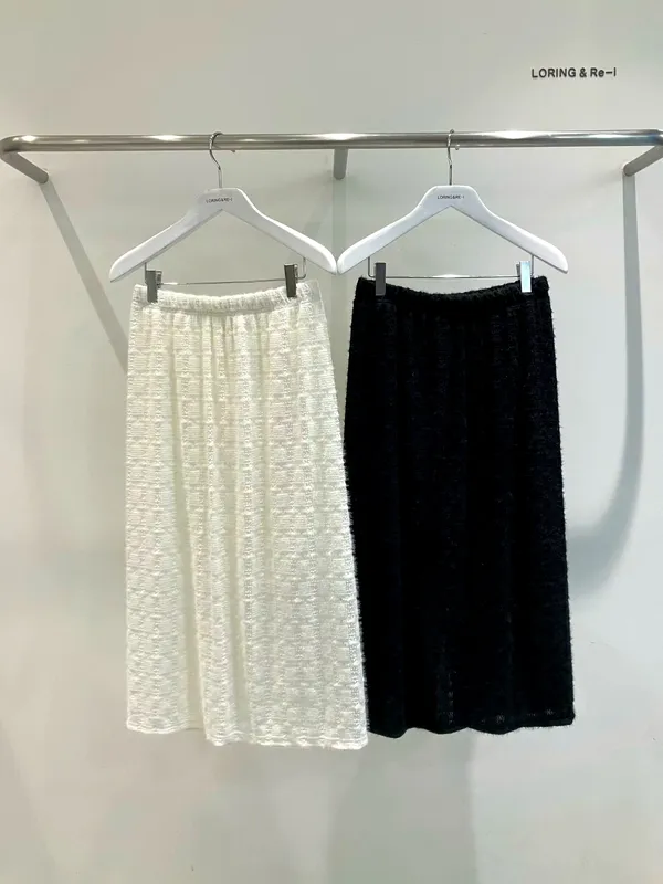 Elegant and Stylish Midi Skirt - Lightweight and Breathable, Perfect for Any Occasion
