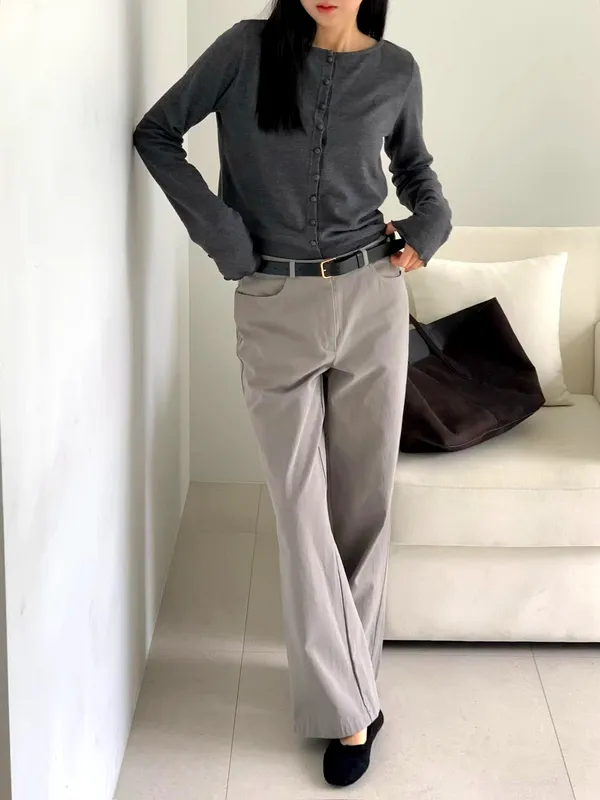 Stylish and Comfortable Women's Cardigan - Perfect for Any Occasion