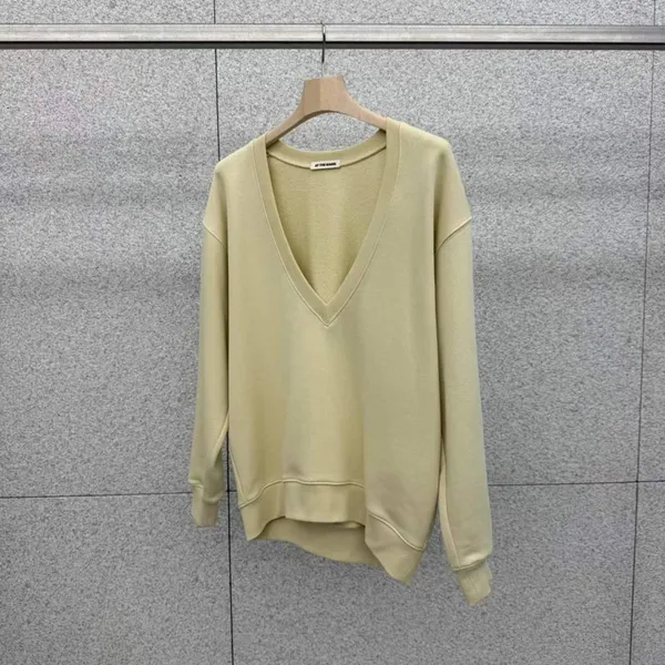 Minimalist V-Neck Loose Knit Top
