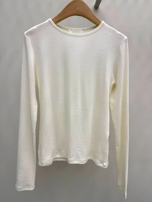 Comfortable and Versatile Long Sleeve T-Shirt for Women, Perfect for Spring and Autumn