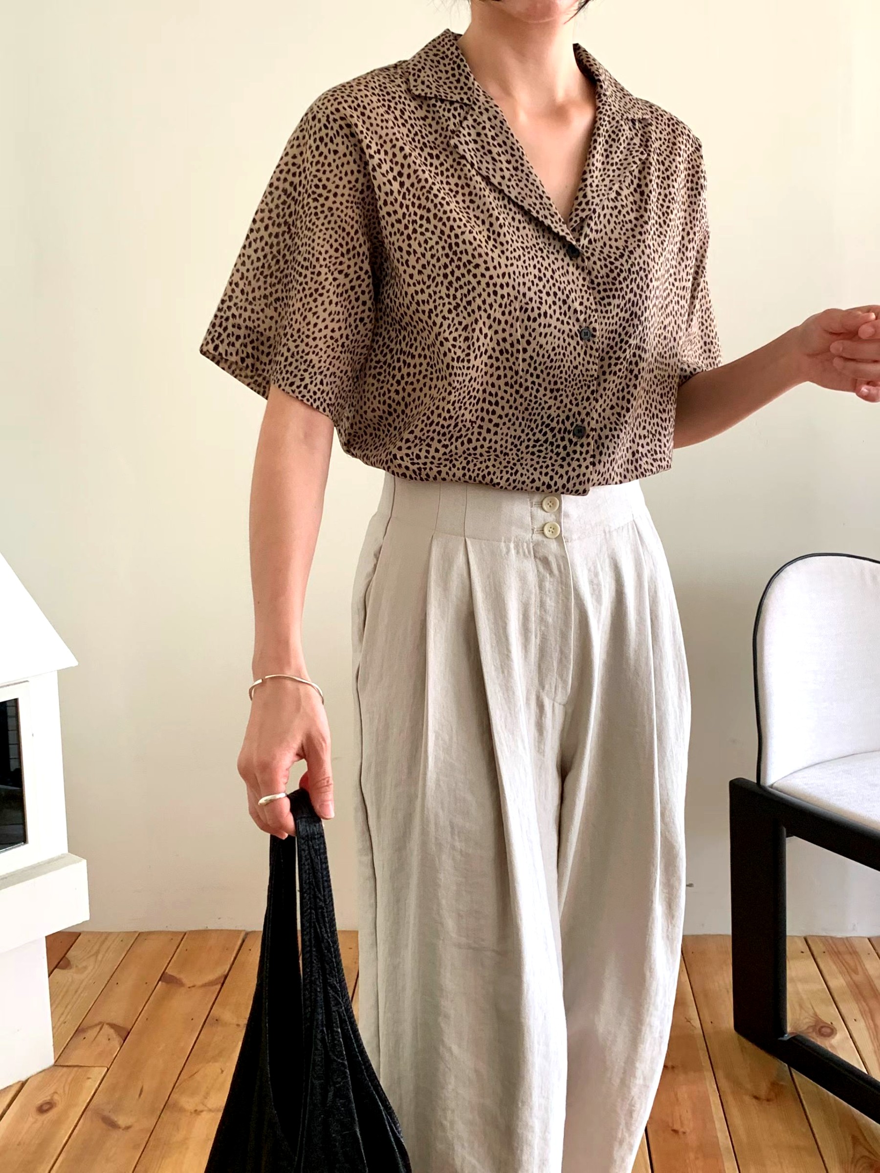 Fashion Polka Dot Women's Top, Lightweight and Breathable, Perfectly Paired with Casual Pants New model launched
