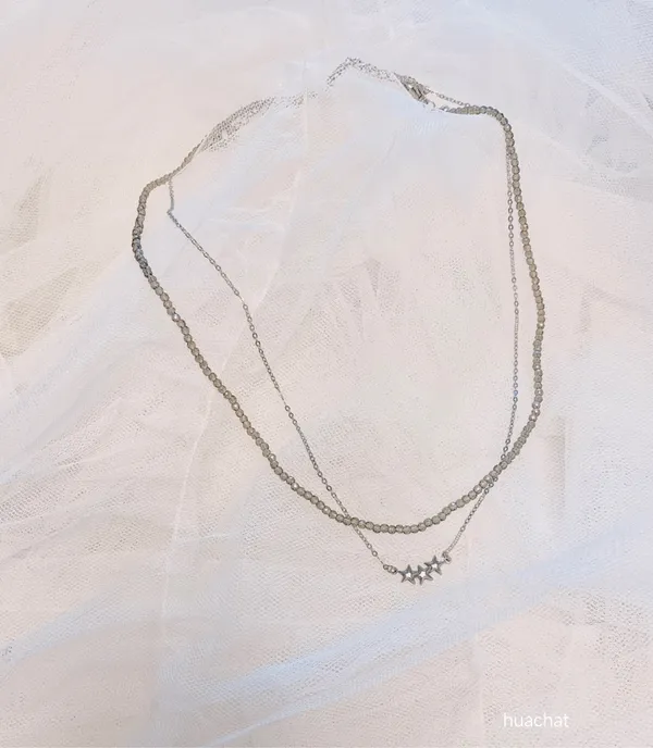 Minimalist Star Pendant Necklace - Fashionable and Versatile