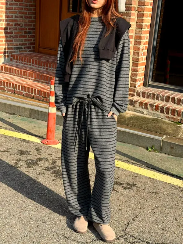 Stylish Striped Casual T-Shirt, Comfortable and Versatile