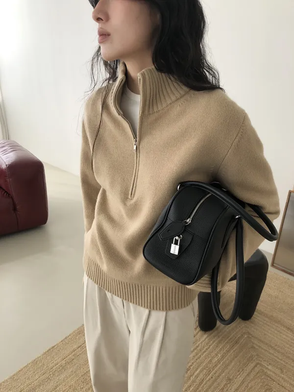 Minimalist High Neck Knitted Sweater - Comfortable and Versatile