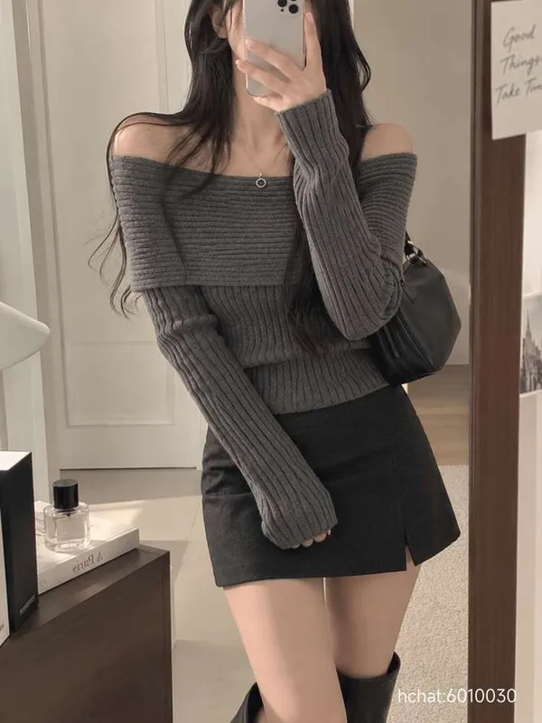 Fashionable Gray Off-Shoulder Knit Top with Elegant Slim Fit Design