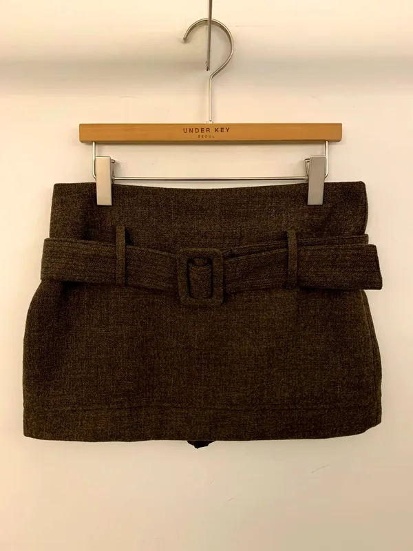Stylish High-Waisted Skirt, A Must-Have for Elegant Charm