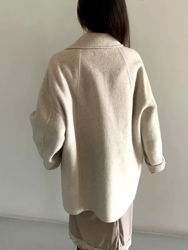 Elegant and Stylish Women's Coat, Comfortable and Warm