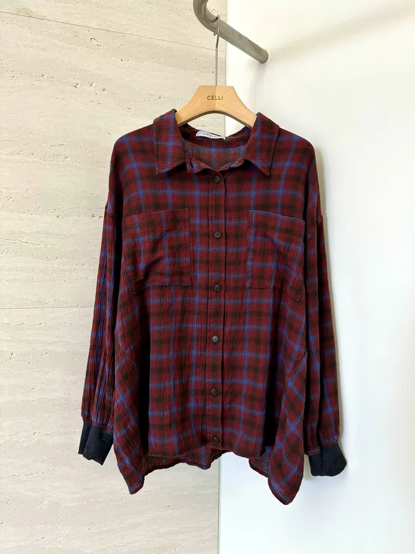 Stylish Plaid Women's Top, Comfortable and Breathable, Perfect with Jeans