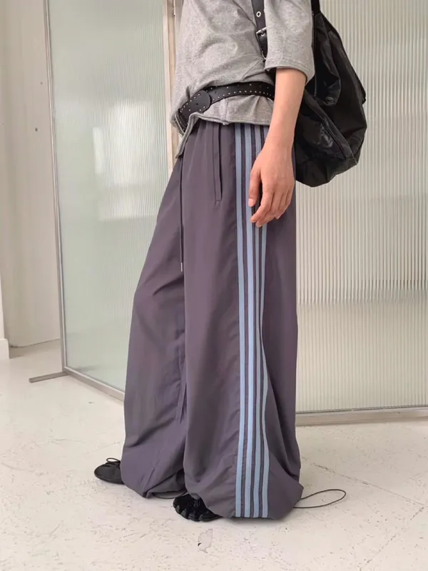 Loose Fit Sports Pants - Stylish and Casual for Any Occasion