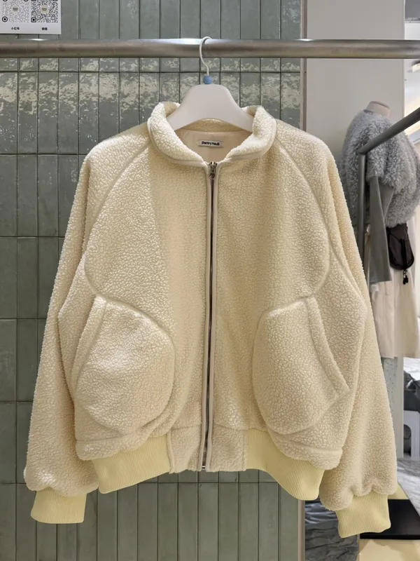 Warm and Cozy Lamb Wool Coat - Fashionable Casual Style