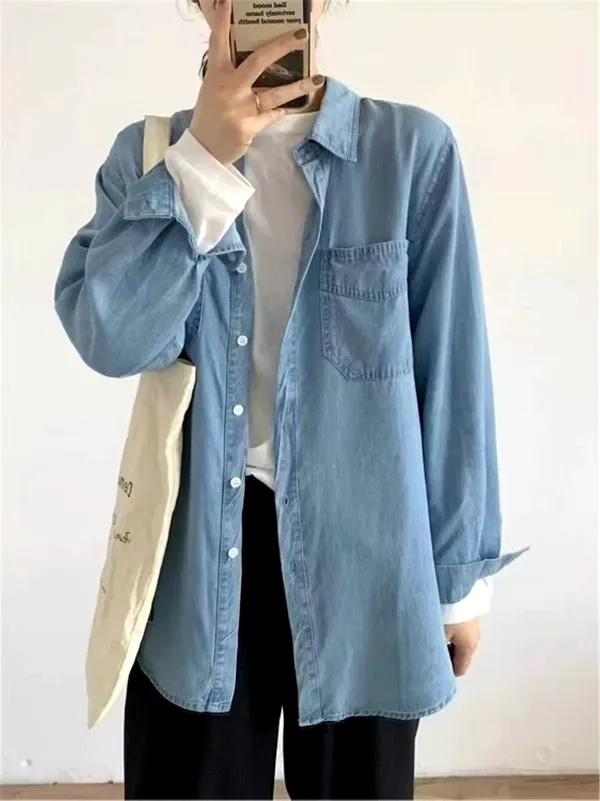 清新藍色襯衫，舒適百搭的女裝上衣