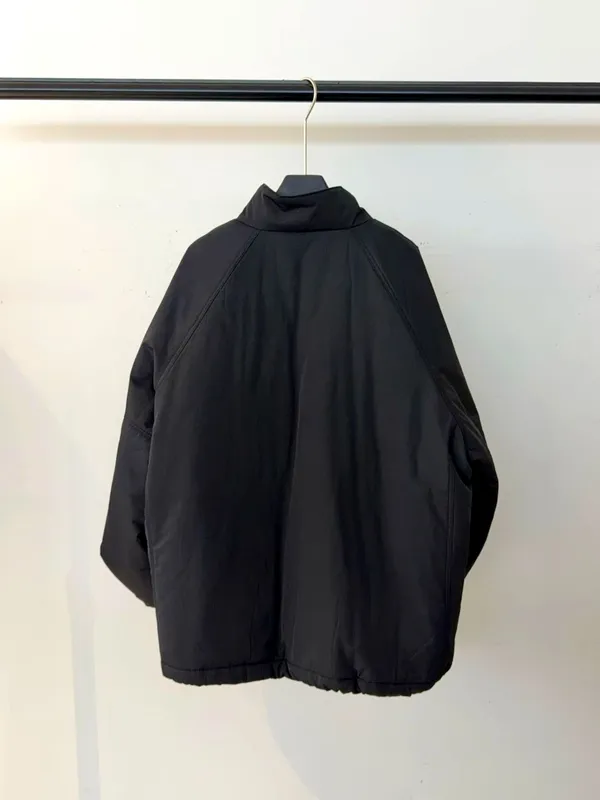 Stylish Minimalist Women's Down Jacket - Warm and Comfortable