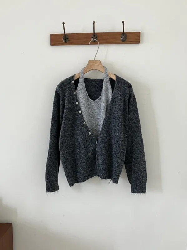 Stylish Gray Cardigan Sweater, Comfortable and Versatile