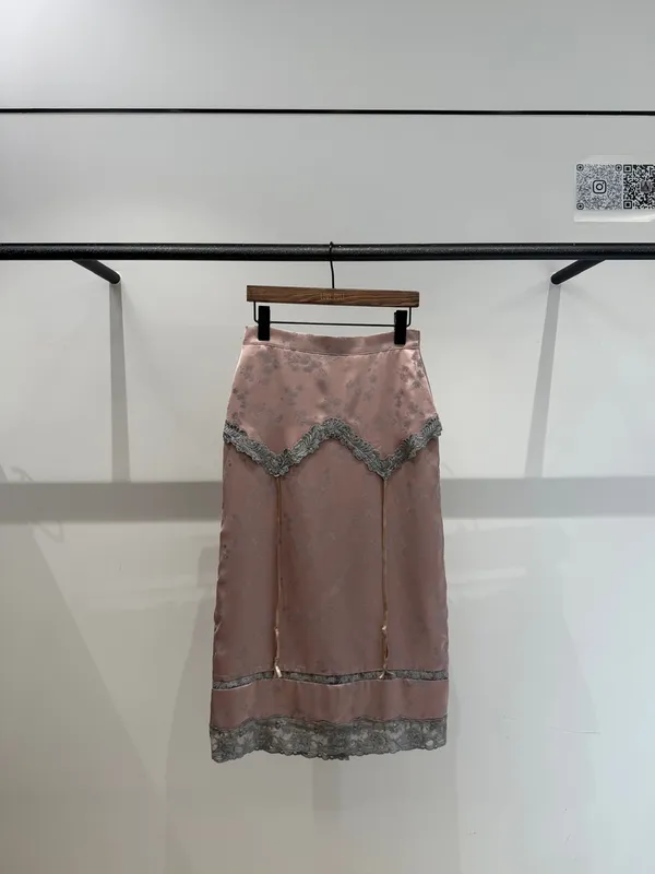 Elegant Pink Midi Skirt with Lace Trim