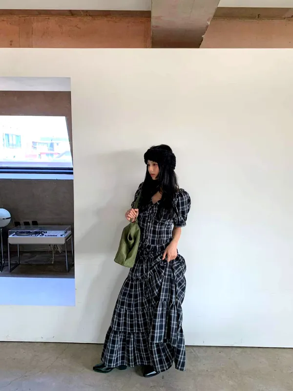Áo sơ mi nữ kẻ sọc thời trang - Sự kết hợp hoàn hảo giữa thanh lịch và thoải mái