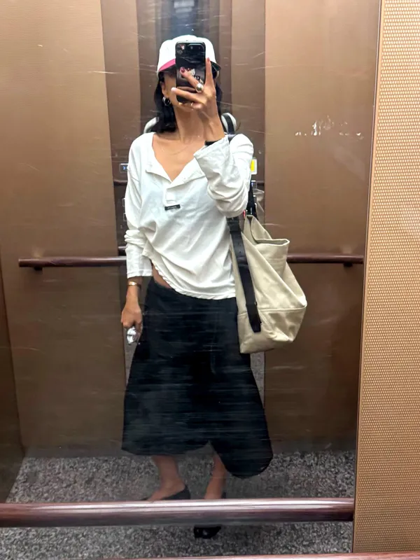 Casual Long Sleeve Shirt Paired with Pleated Skirt