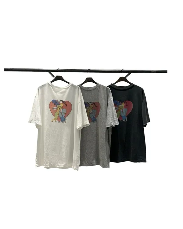 เสื้อยืดหลวมพิมพ์ลายสุดเก๋ สไตล์สบายๆ