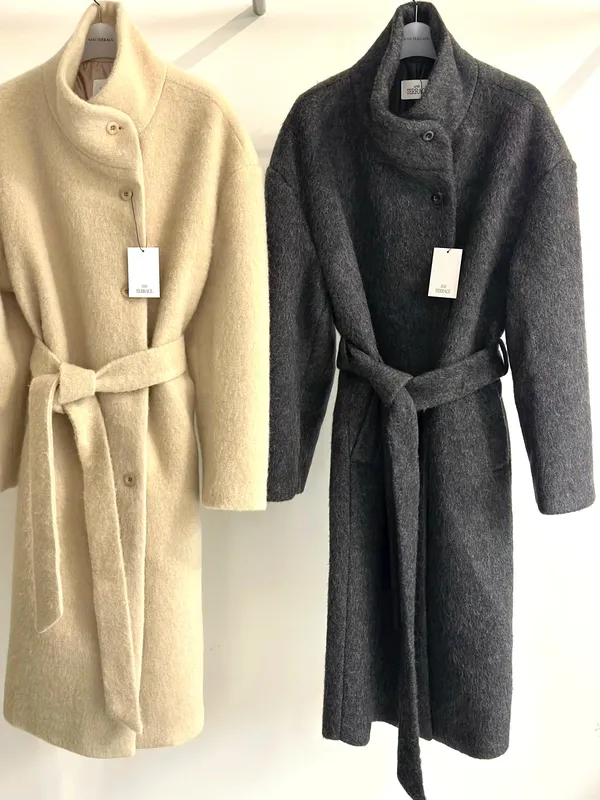 Elegant Women's Coat, Warm and Comfortable, Fashionable and Versatile