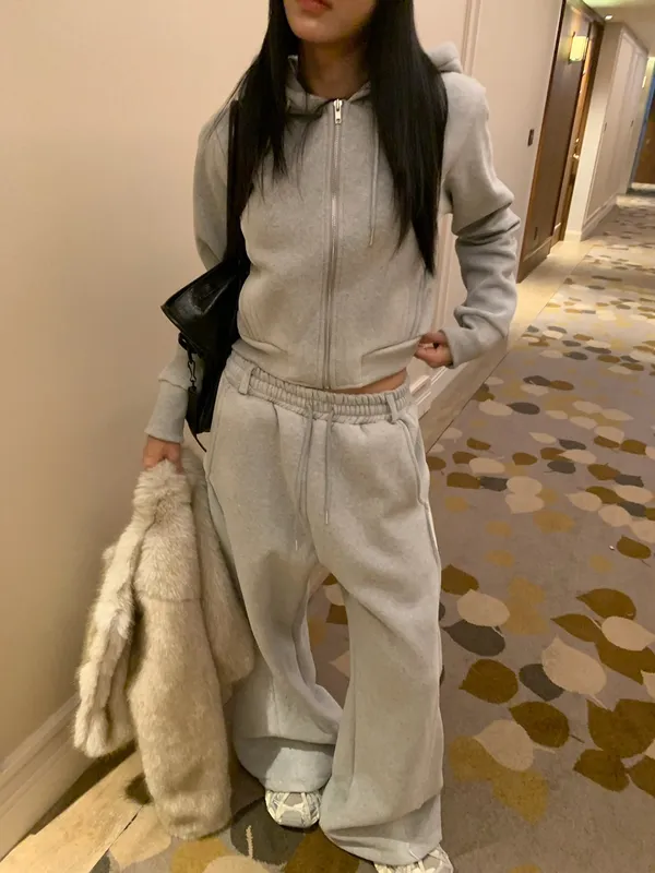 Stylish Casual Gray Set - Comfortable and Versatile