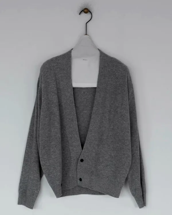 Stylish Gray Cardigan for Women - Comfortable and Versatile