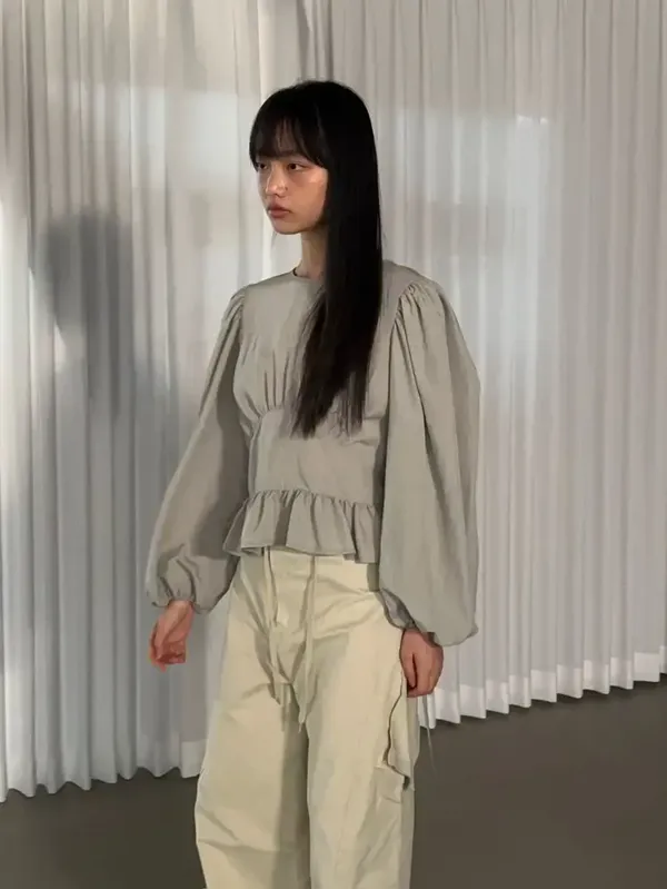 Elegant Puff Sleeve Top - Lightweight and Comfortable for Spring and Summer