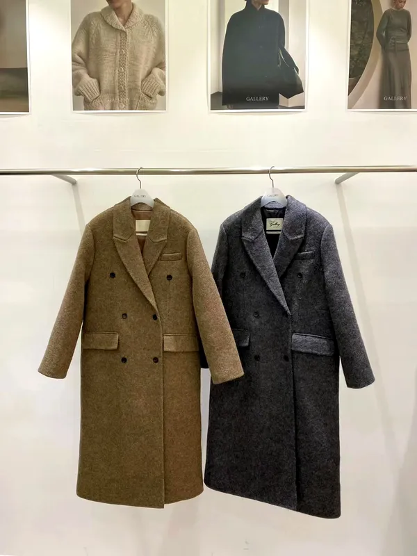 Elegant Double-Breasted Women's Coat, Fashionable and Warm