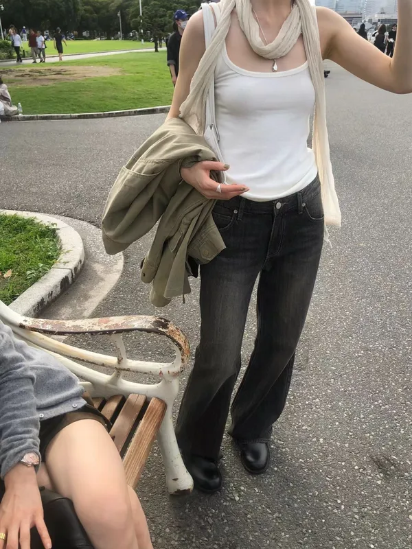 Comfortable and Versatile Women's Top for Any Occasion