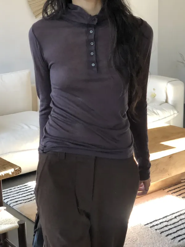 Elegant and Simple Long Sleeve Women's Top, Comfortable and Breathable