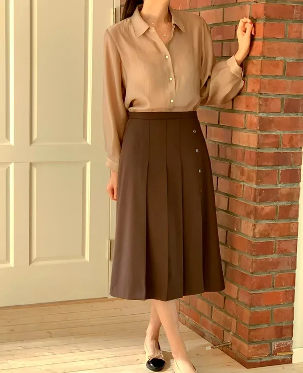 Elegant Women's Dress Skirt, Classic Versatile Design