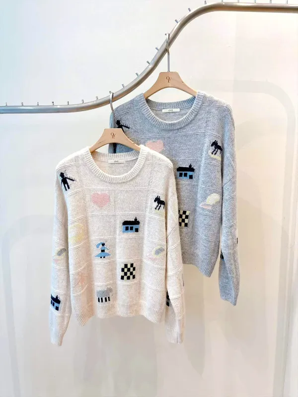 Stylish Knit Sweater, Warm and Comfortable with Unique Pattern Design
