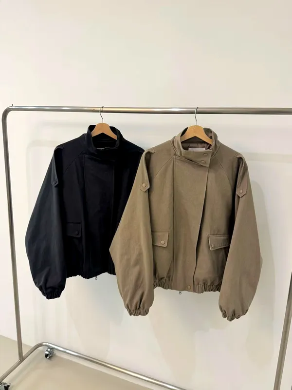 Stylish Women's Jacket, Comfortable and Versatile