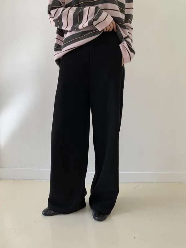 Loose High-Waisted Black Trousers, Comfortable and Versatile