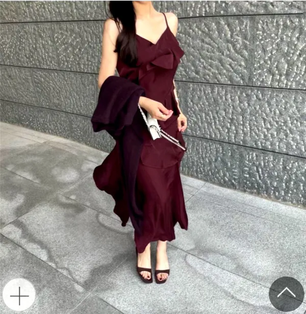 Elegant Sleeveless Dress, Light and Flowing, Perfectly Showcasing Feminine Charm